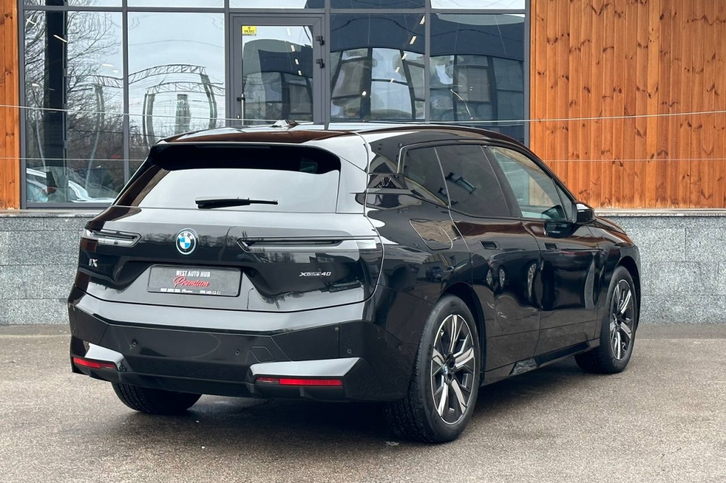 BMW iX xDrive40 2023 photo 5