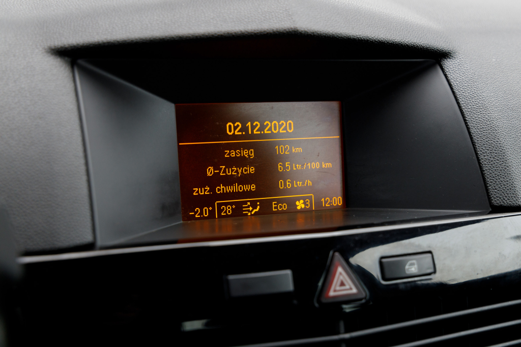 Opel Astra H фото 10