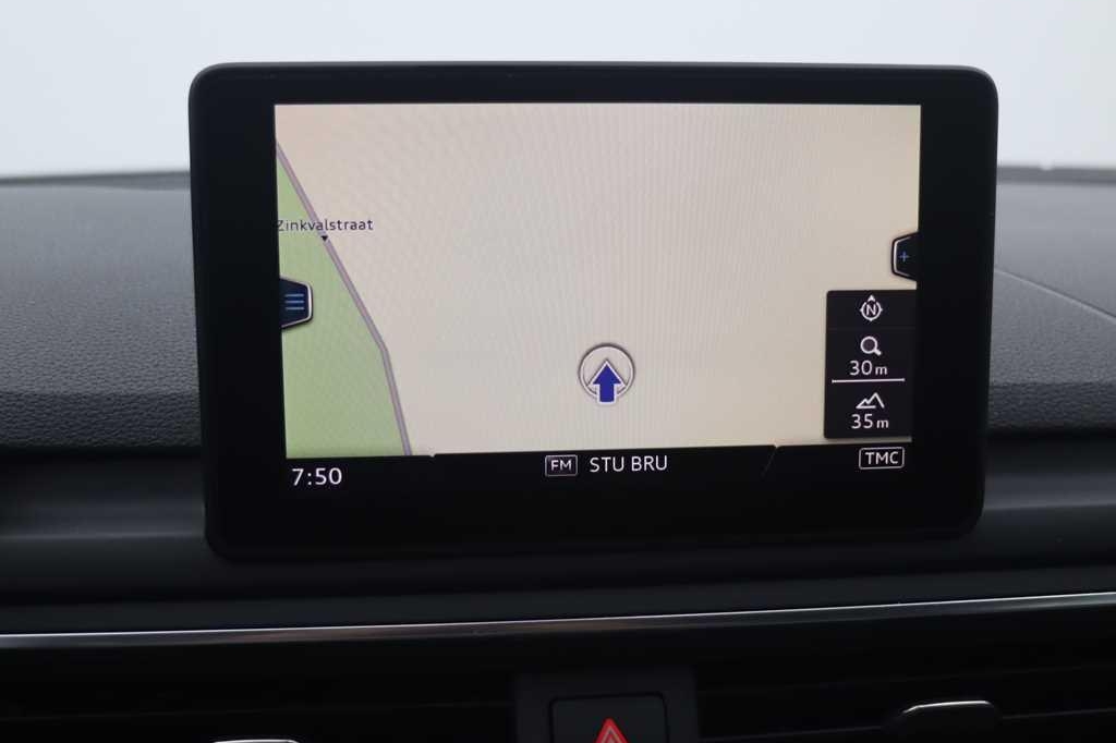 Audi A4 Avant 2016 photo 2