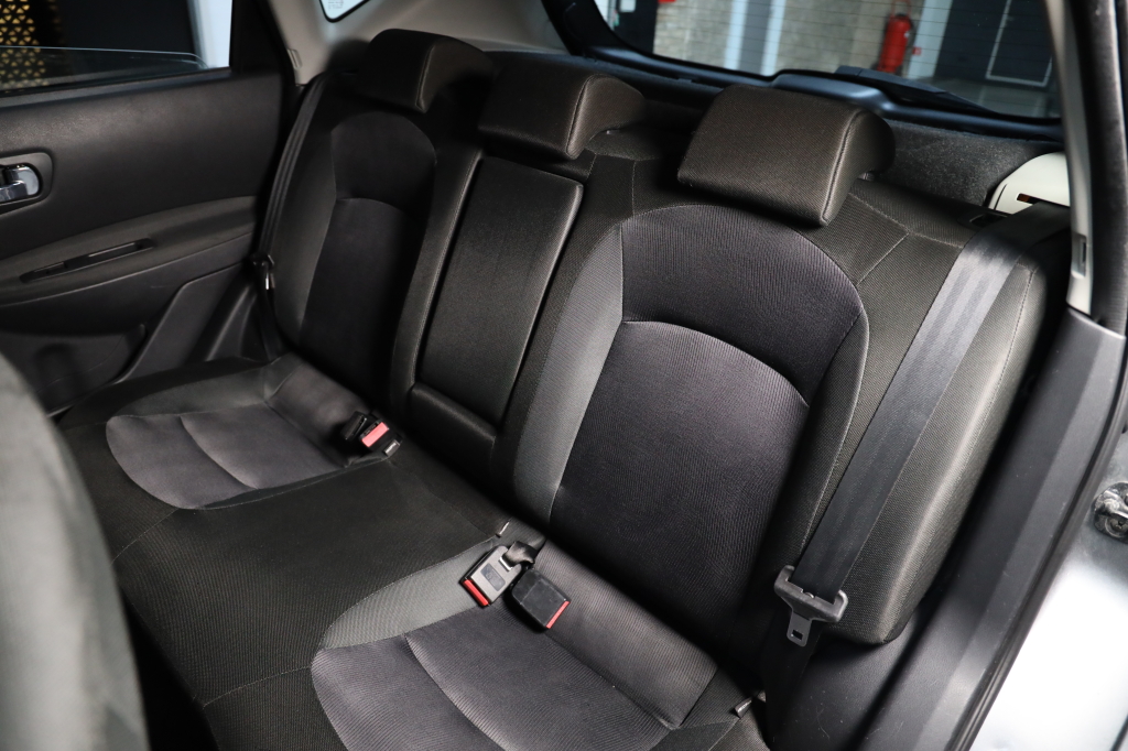 Nissan Qashqai 1.6 2013 фото 6