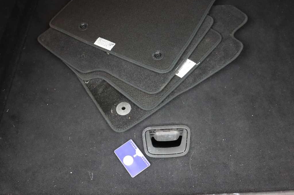 Opel Astra Sport Tourer 2018 фото 15