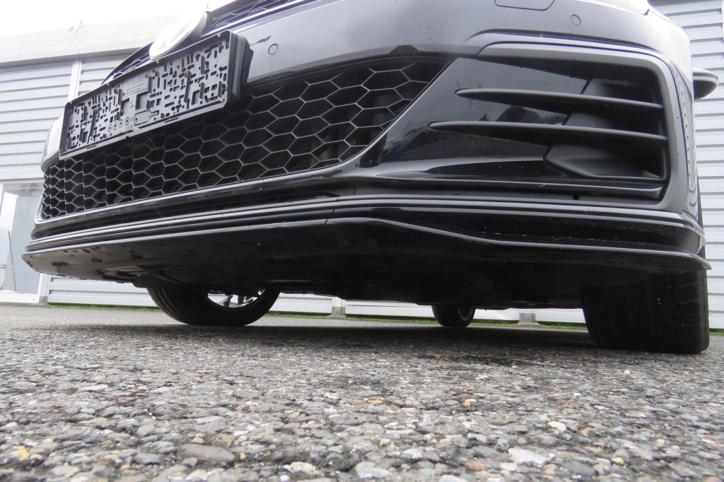 Volkswagen Golf GTI 2020 фото 11