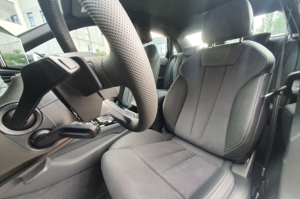 Audi A4 40 TFSI S-tronic 2023 фото 10