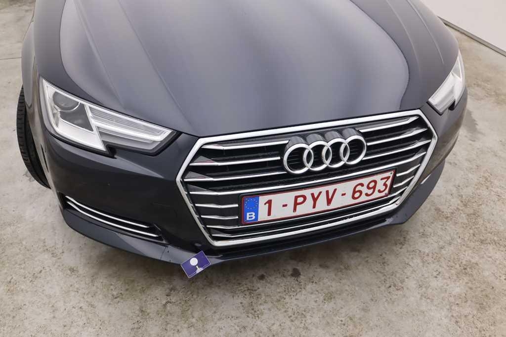 Audi A4 2016 фото 11