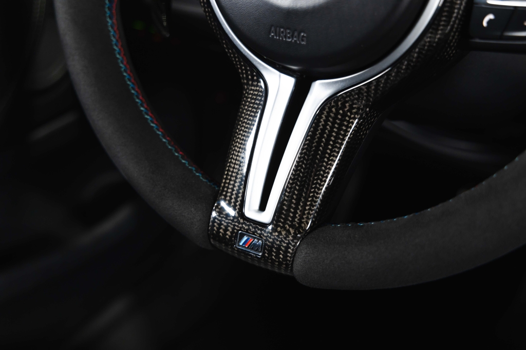 BMW M4 2015 фото 37