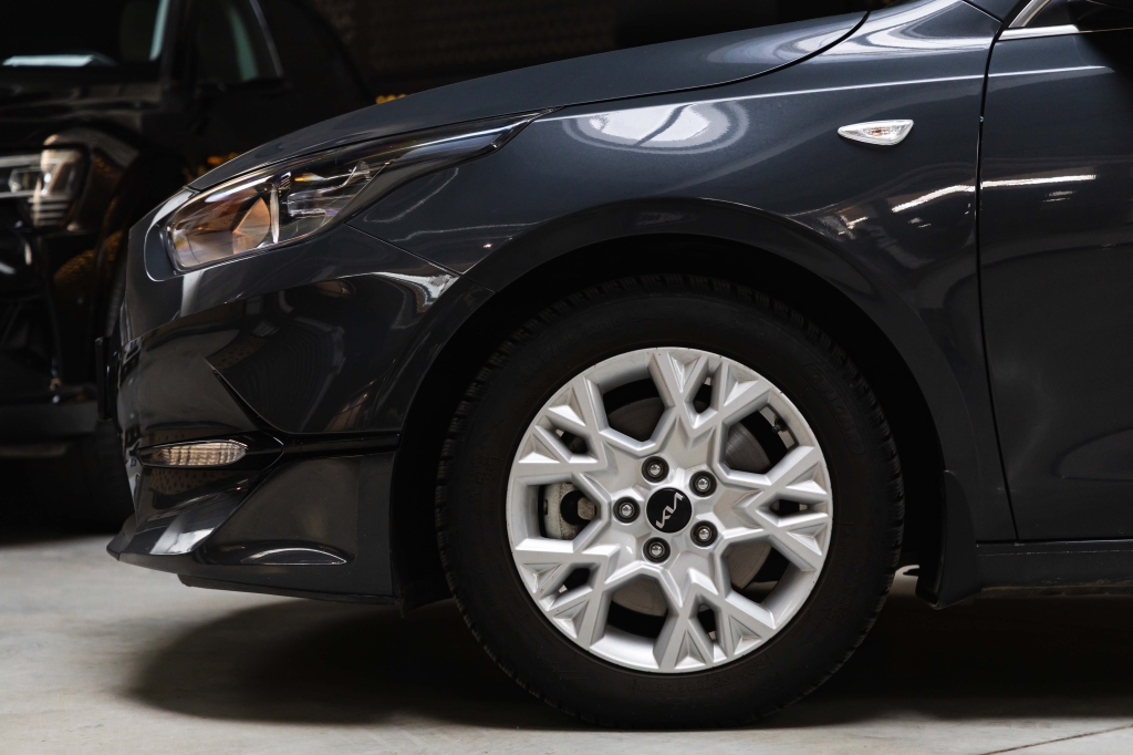 Kia Ceed 2023 фото 12