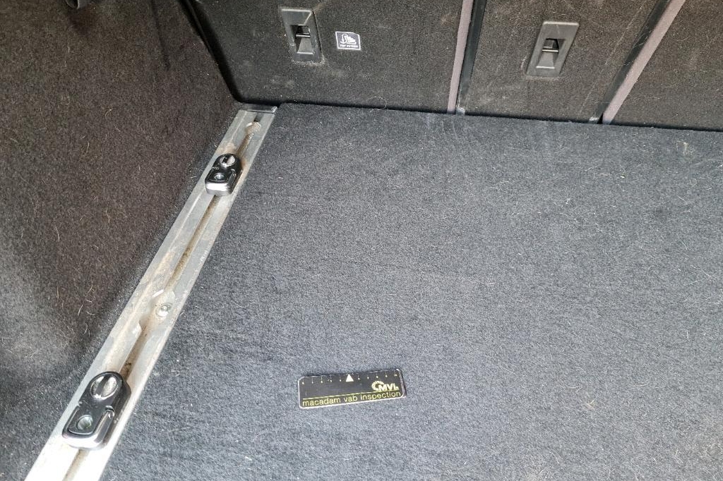 Jaguar F-Pace 2018 photo 54