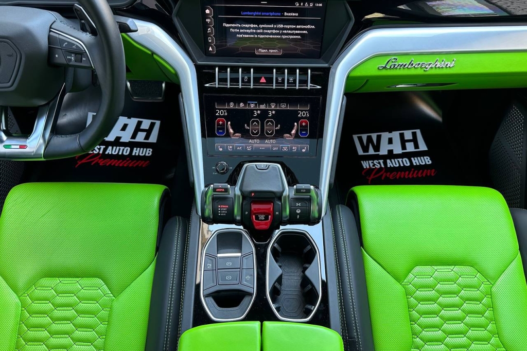 Lamborghini Urus 2019 фото 22