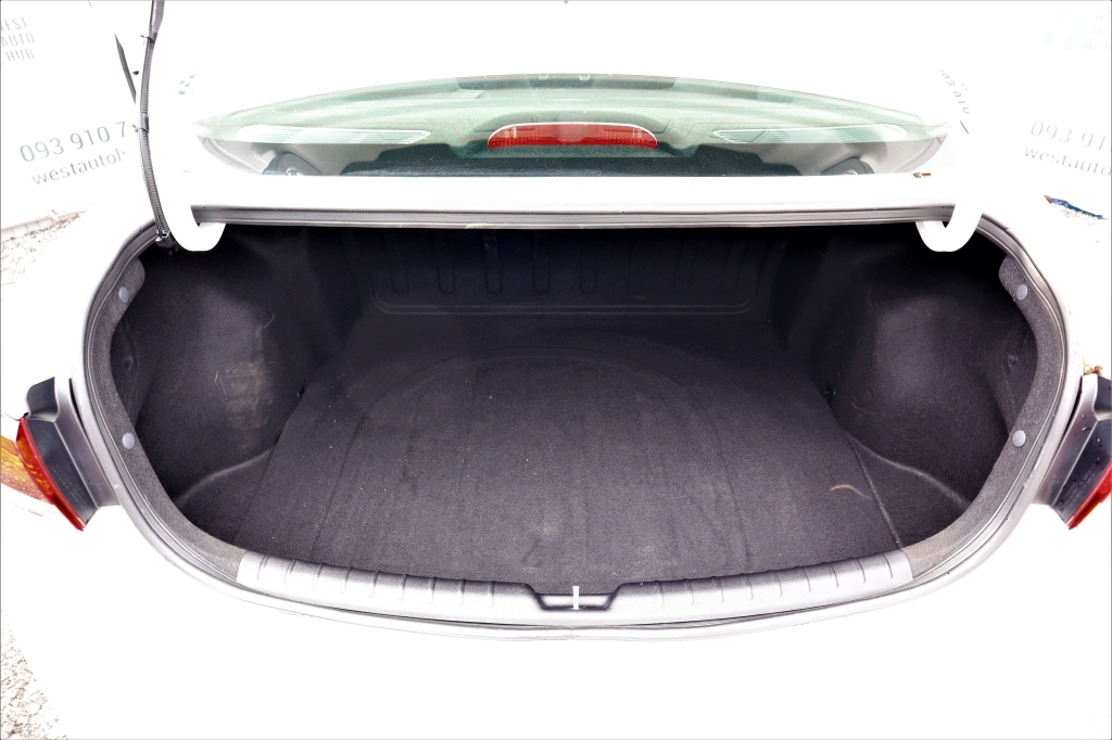 Kia Rio 2019 фото 16