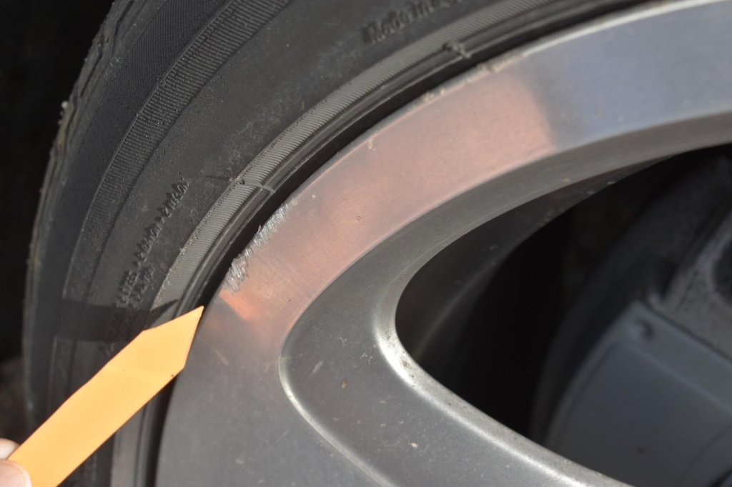 BMW 6 Series 2010 фото 17