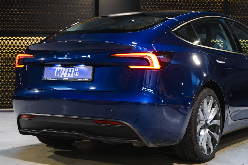 Tesla Model 3 2024 фото 9
