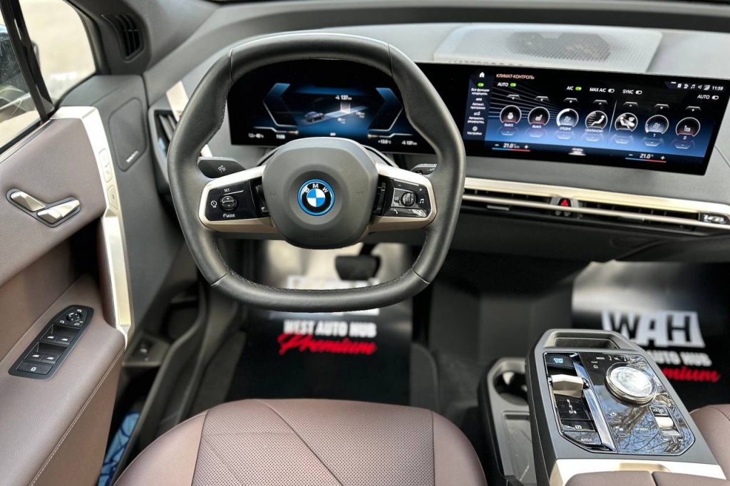 BMW iX xDrive40 2021 фото 19