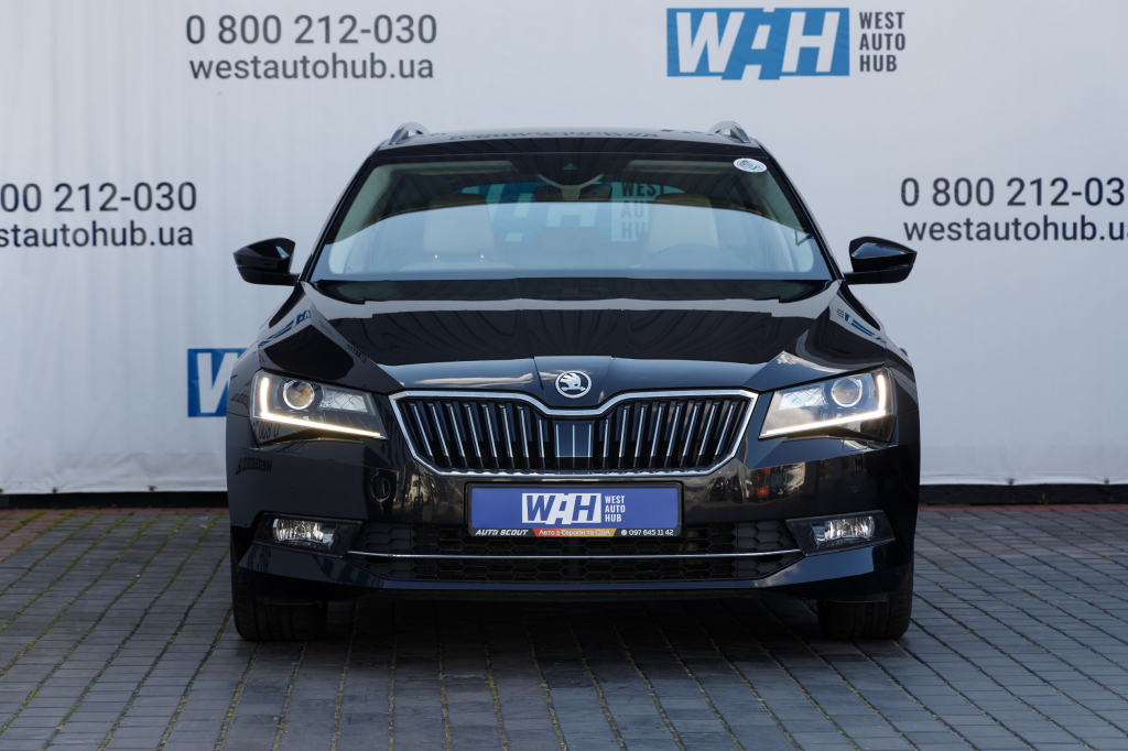 Skoda Superb 2017 фото 1