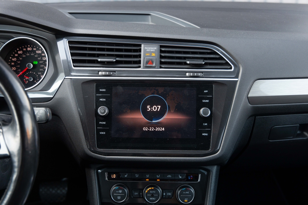 Volkswagen Tiguan SE 2017 фото 19