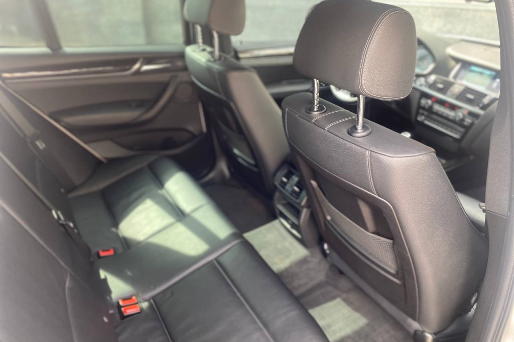 BMW X3 28i AT 2015 фото 15