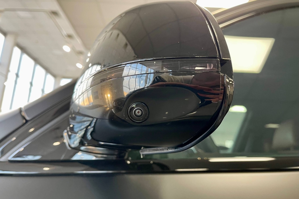 BMW X7 40d 2024 фото 6