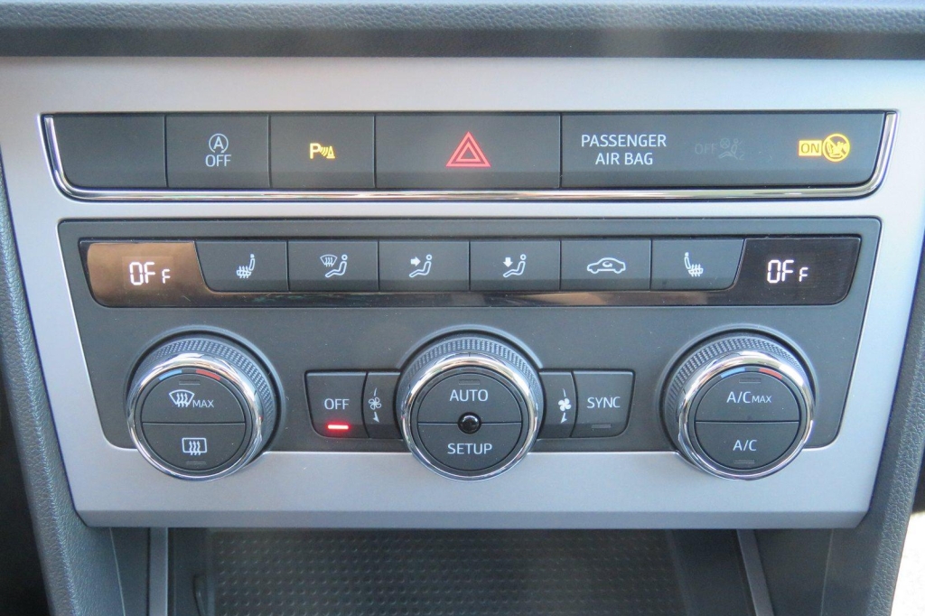 SEAT Leon ST 2020 фото 6