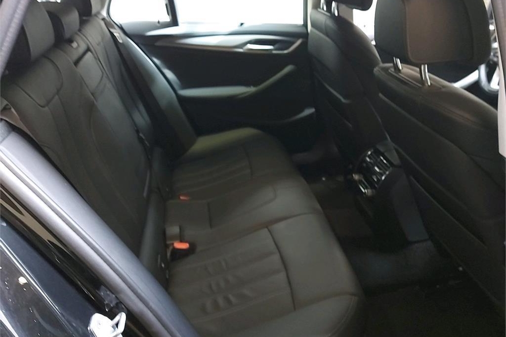 BMW 5er Touring 2019 фото 6