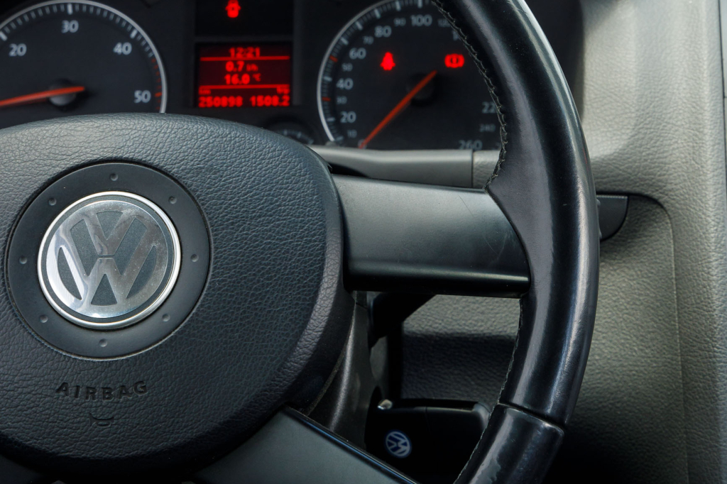 Volkswagen Touran 2006 фото 18