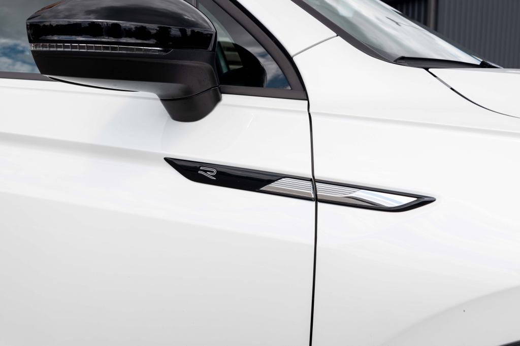 Volkswagen Tiguan SE R-Line 2022 фото 6