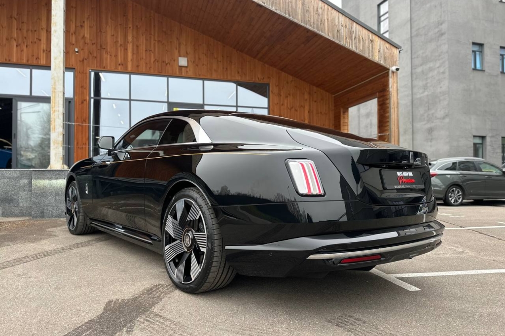 Rolls-Royce Spectre 2024 photo 10