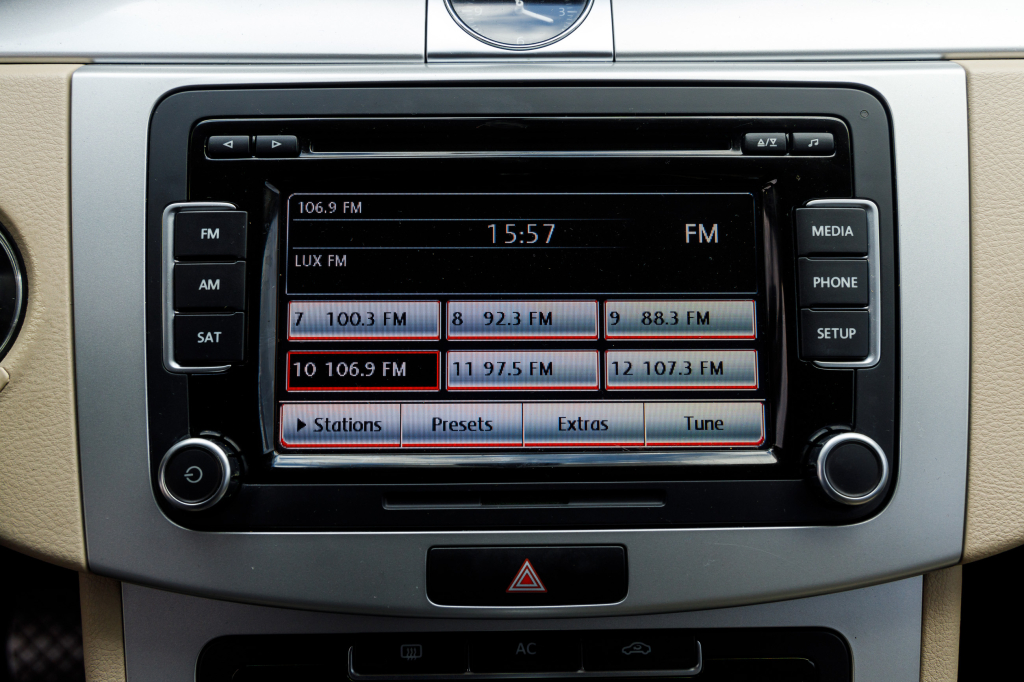 Volkswagen CC Sport 2011 photo 8