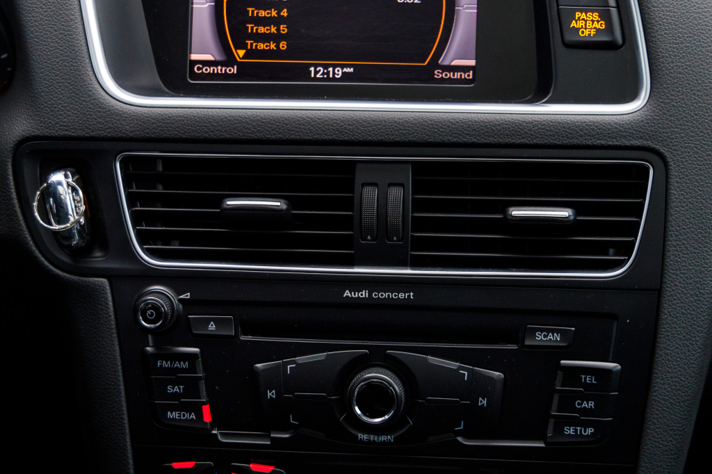Audi Q5 Premium Plus 2010 фото 21