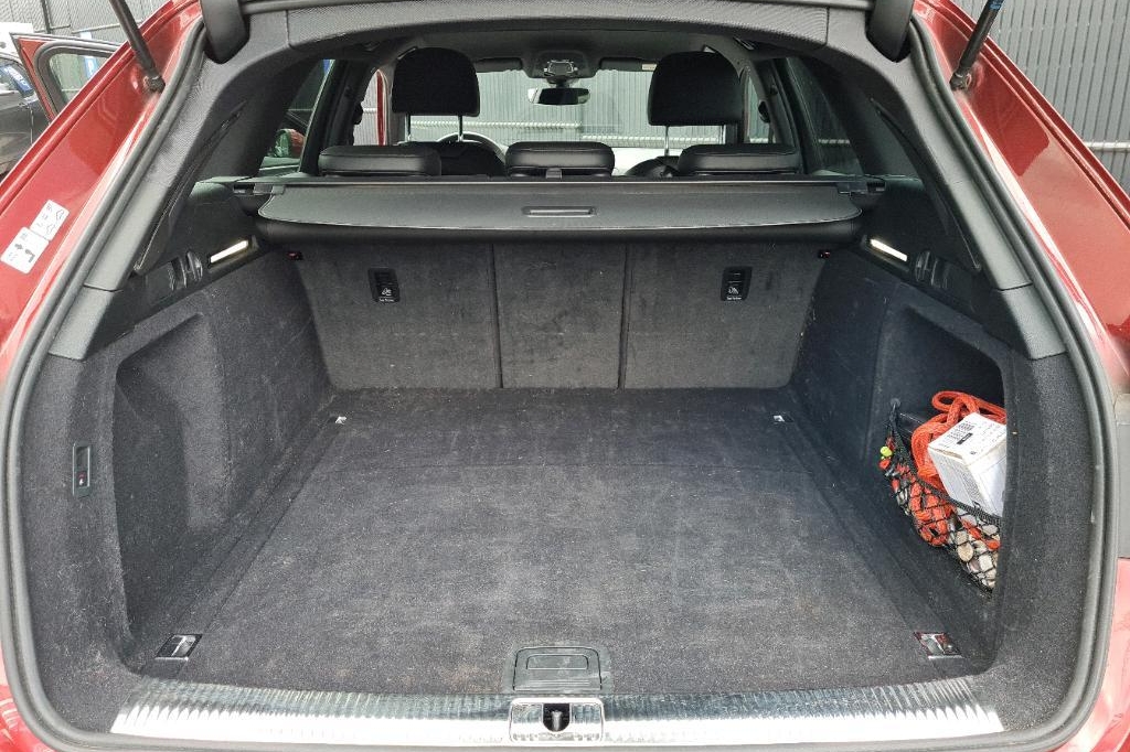 Audi A4 Avant 2017 photo 32