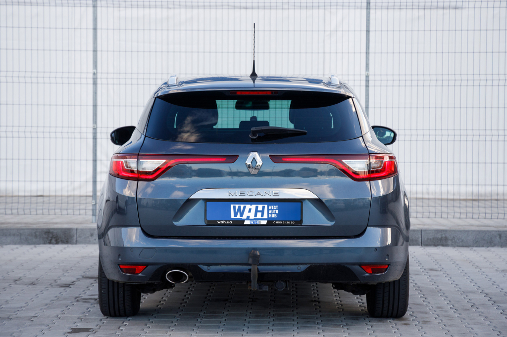 Renault Megane IV BOSE 2016 фото 4