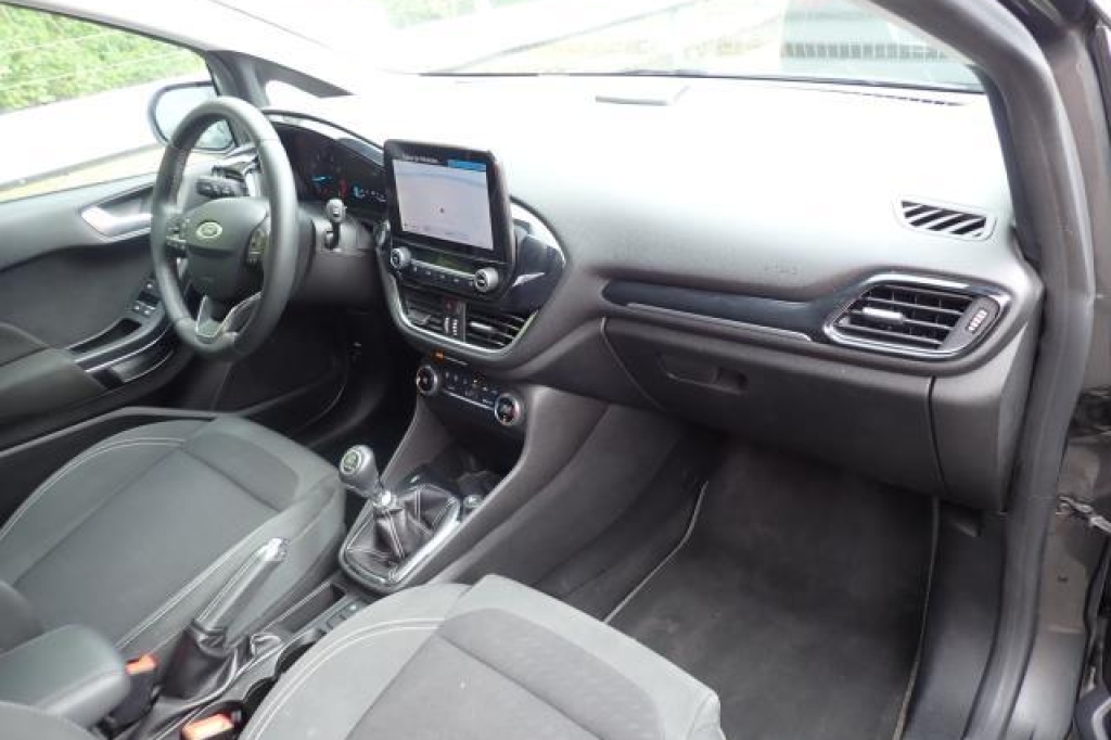 Ford Fiesta 2019 фото 2