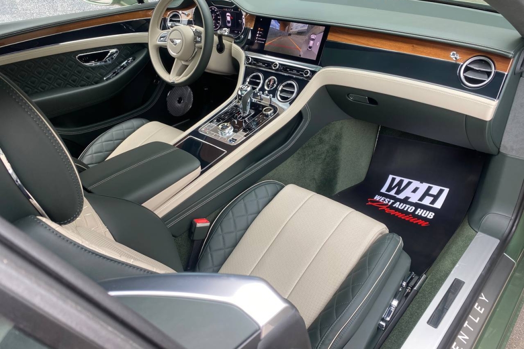 Bentley Continental GT 2021 фото 14