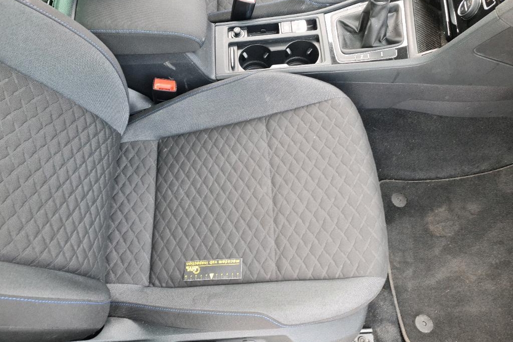 Volkswagen Golf 2019 фото 25