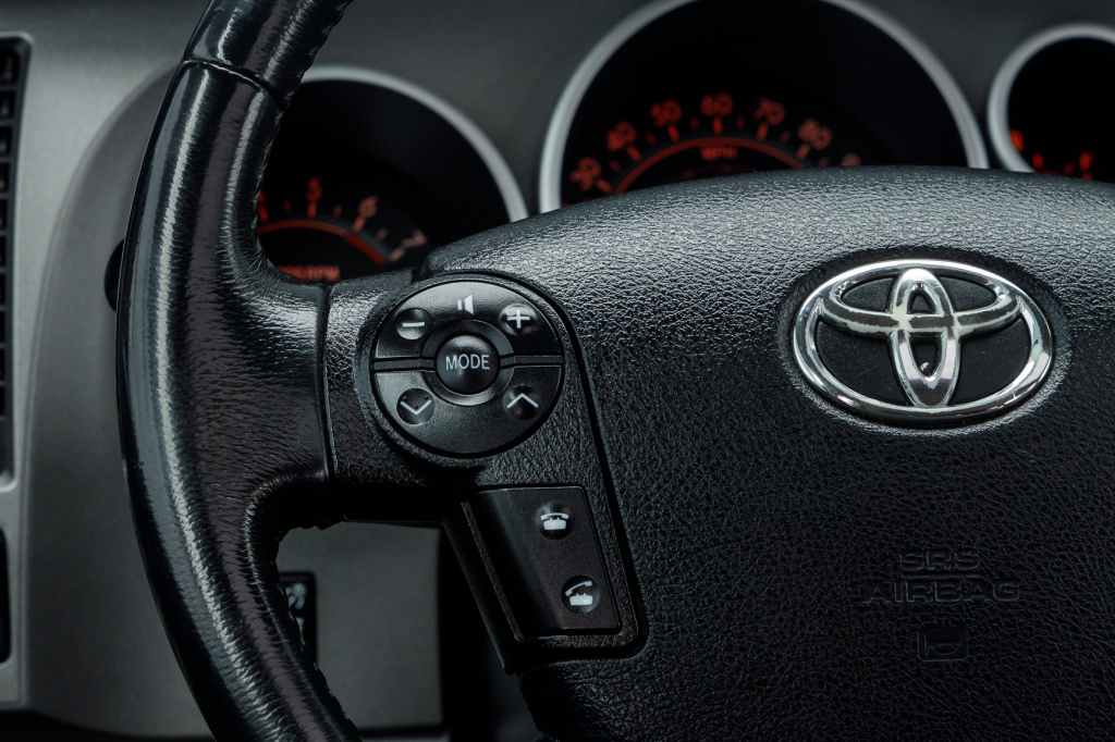 Toyota Sequoia SR5 2012 photo 31