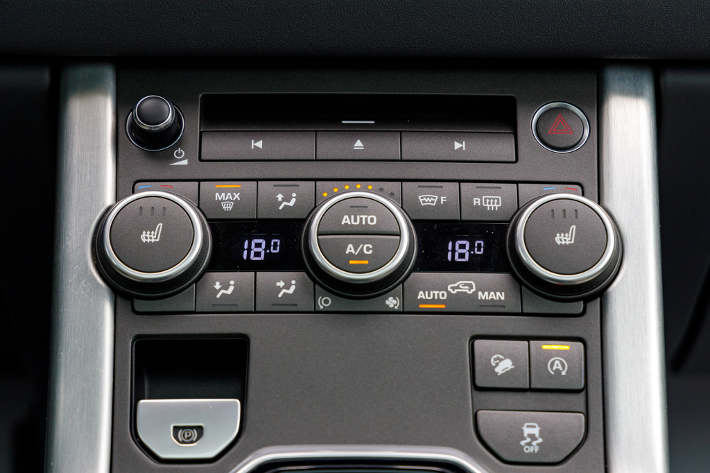 Land Rover Range Rover Evoque photo 16