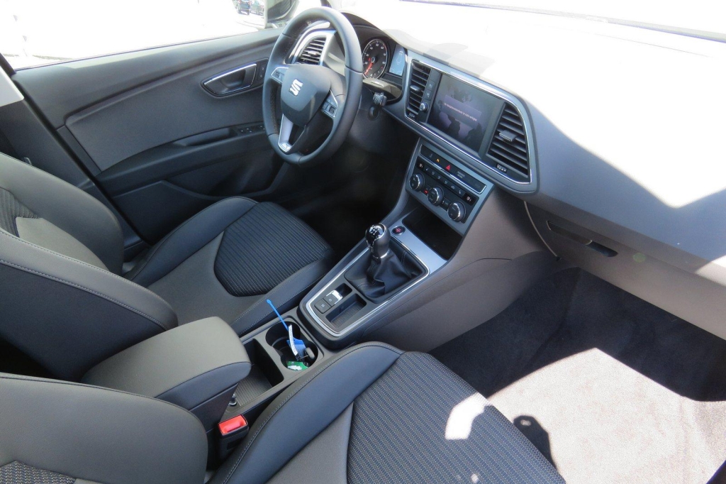 SEAT Leon ST 2020 фото 2