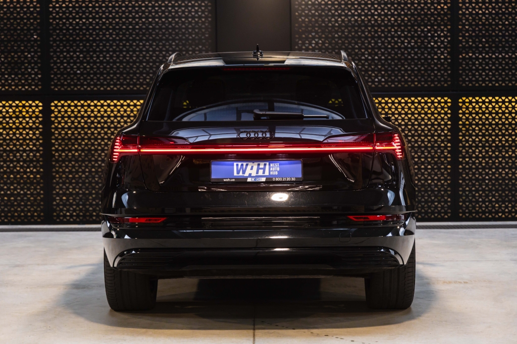 Audi e-tron 55 quattro 2019 фото 9