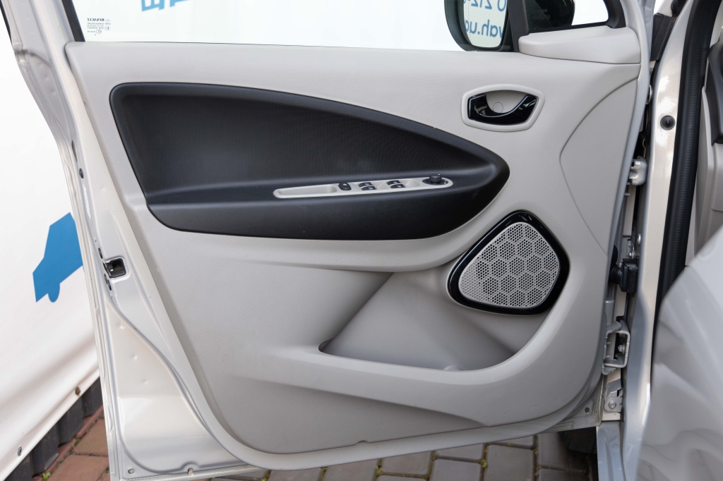 Renault Zoe 2016 photo 12