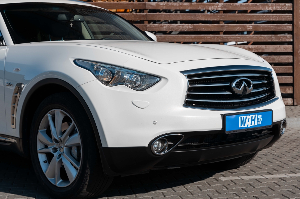 Infiniti QX70 2015 фото 4