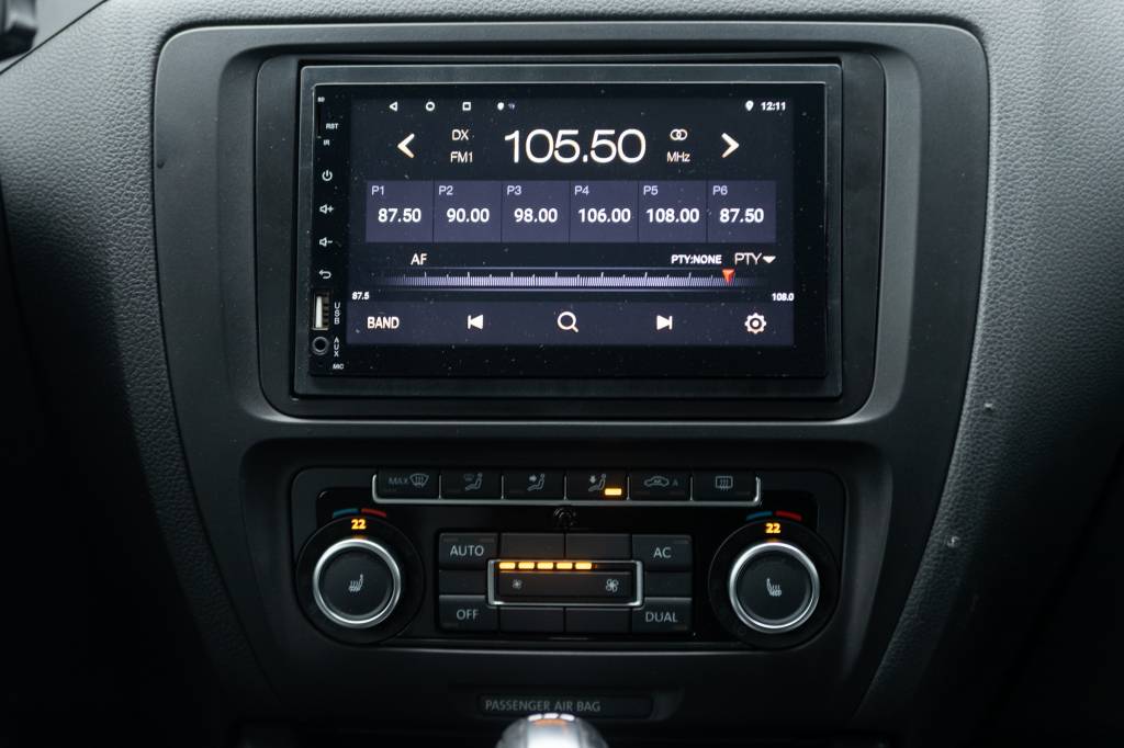 Volkswagen Jetta фото 18