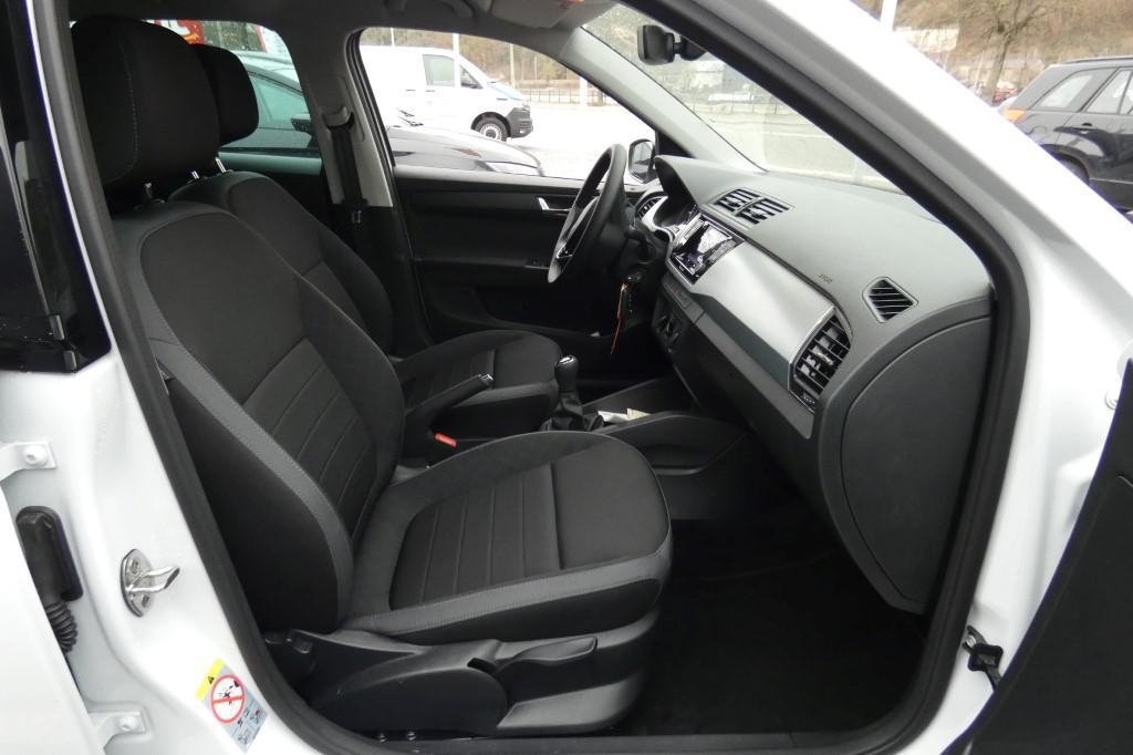 Skoda Fabia 2020 photo 4