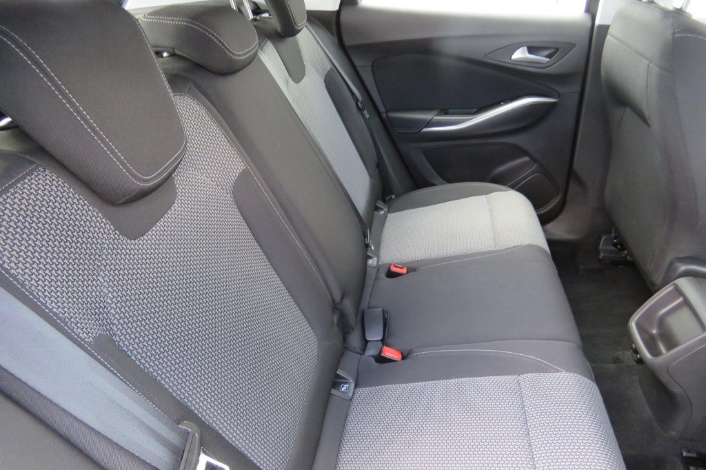 Opel Grandland X 2019 photo 2