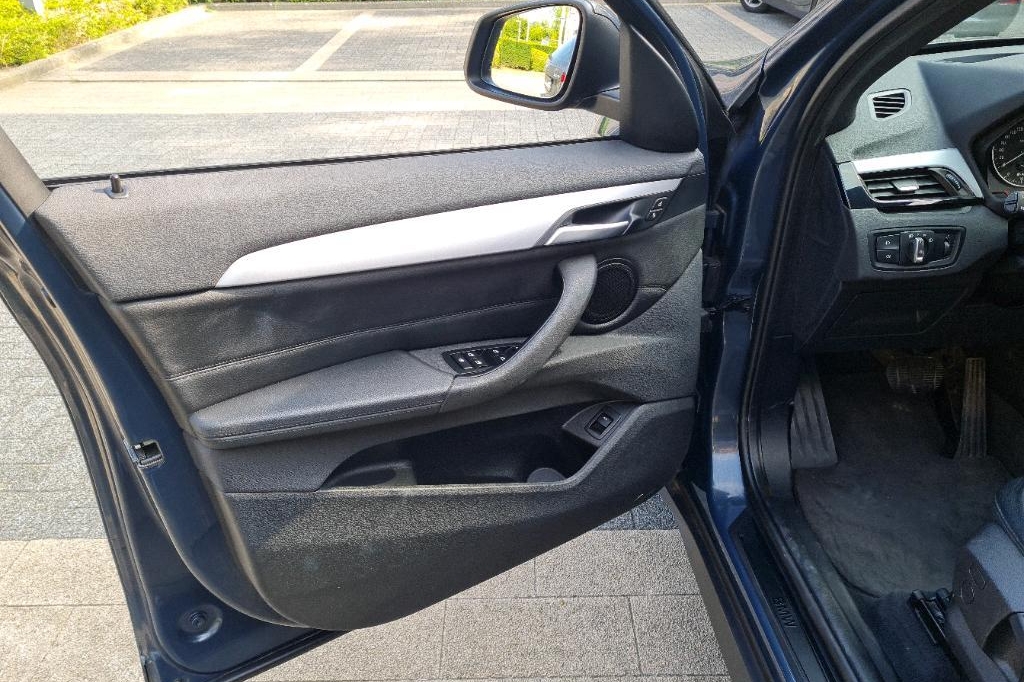 BMW X1 2017 фото 18