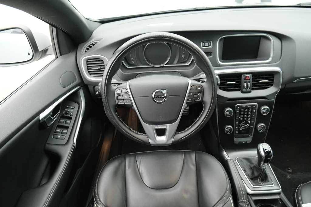 Volvo V40 2017 photo 3