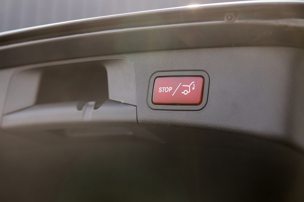 Mercedes-Benz C 200 Avantgarde 2016 фото 36