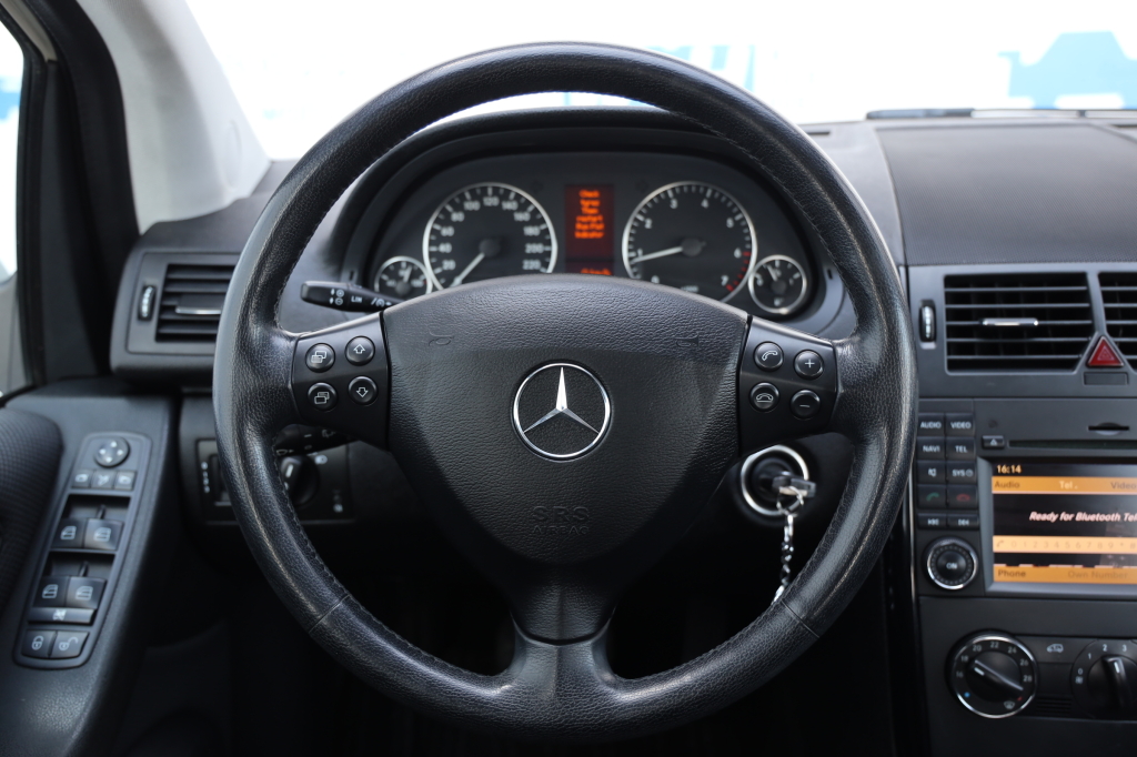 Mercedes-Benz A-Class A180 W169 2011 photo 19
