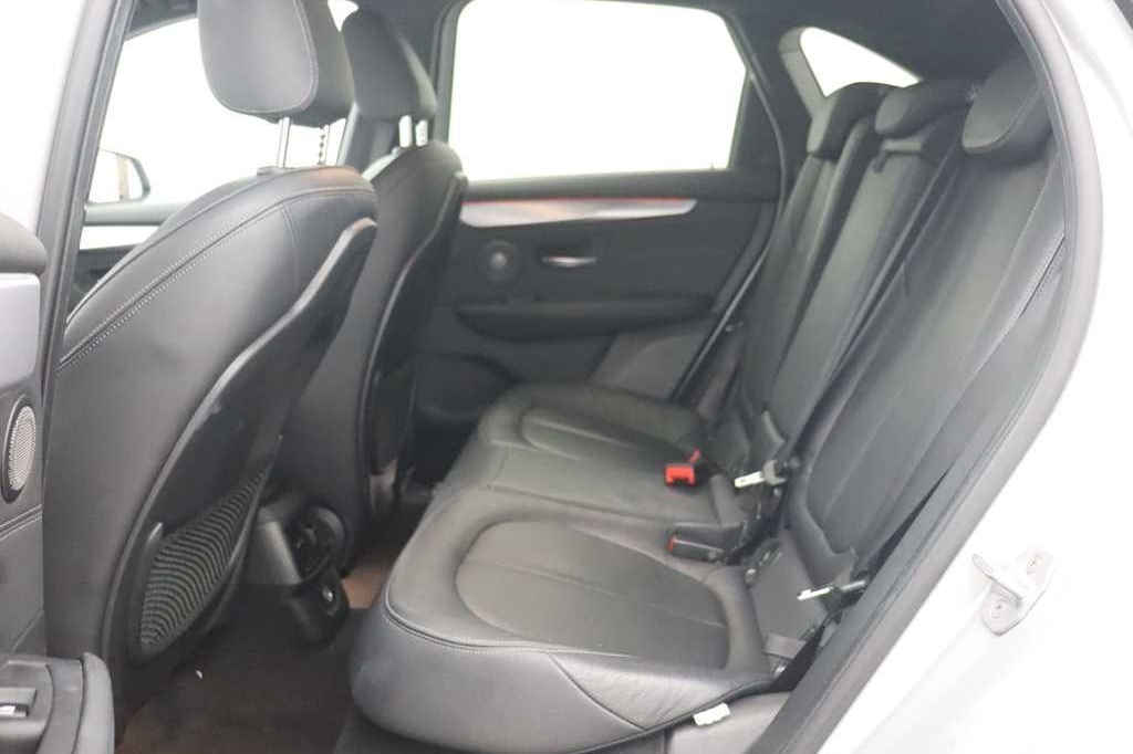 BMW 2er Active Tourer 2017 photo 2