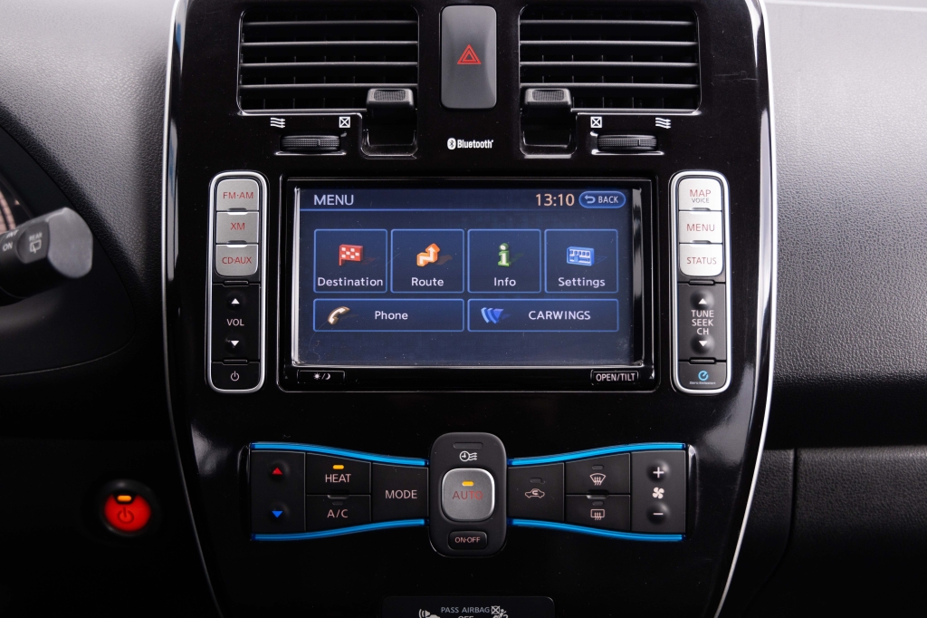 Nissan Leaf 2013 photo 13