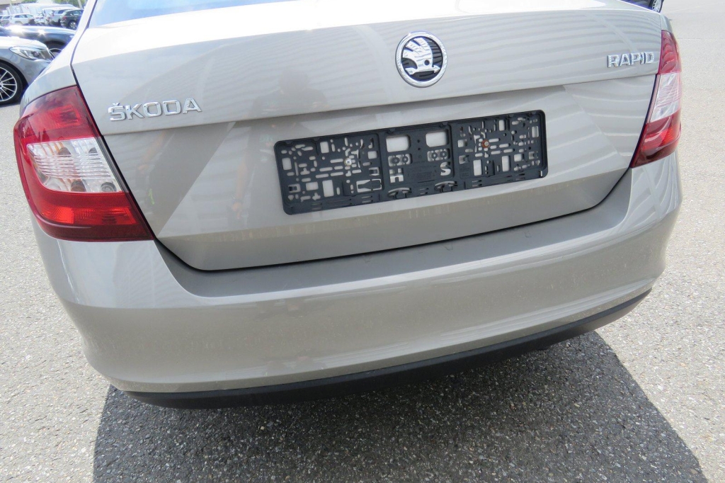 Skoda Rapid 2019 фото 11