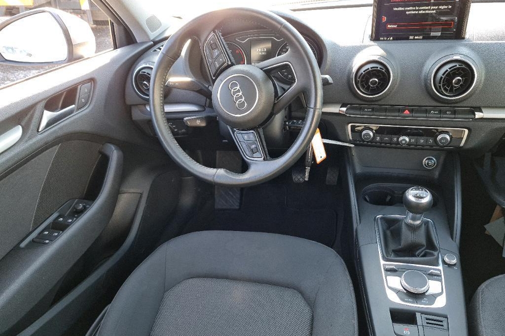 Audi A3 Sportback 2019 фото 3