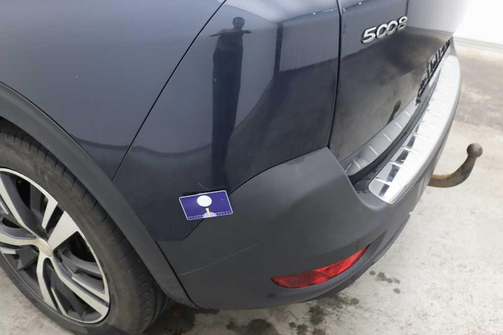 Peugeot 5008 2018 photo 11